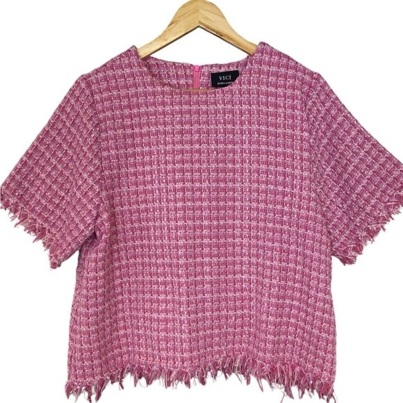 Vici Pink Tweed Fringe Short Sleeve Top. Size XL - Picture 2 of 10